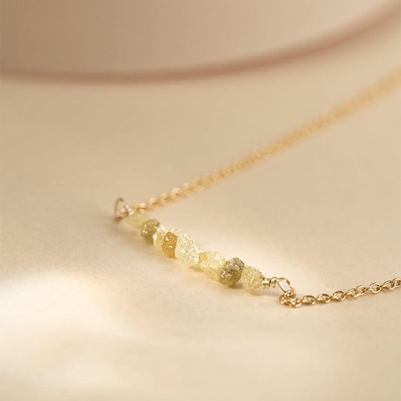 Zlatý náramok so žltými nebrúsenými diamantmi Fionne