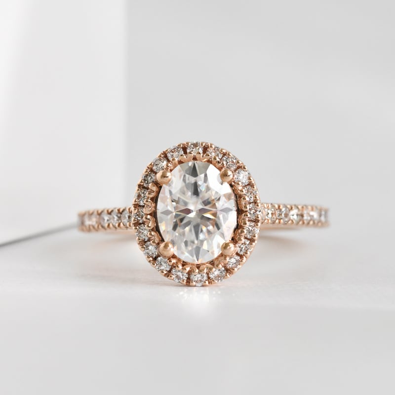 Elegantný zásnubný prsteň s diamantmi Joelle 122090