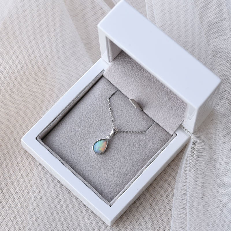 Zlatý náhrdelník s diamantom 67370