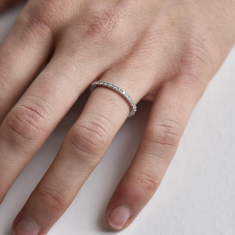 Zlatý eternity prsteň s diamantmi 75860