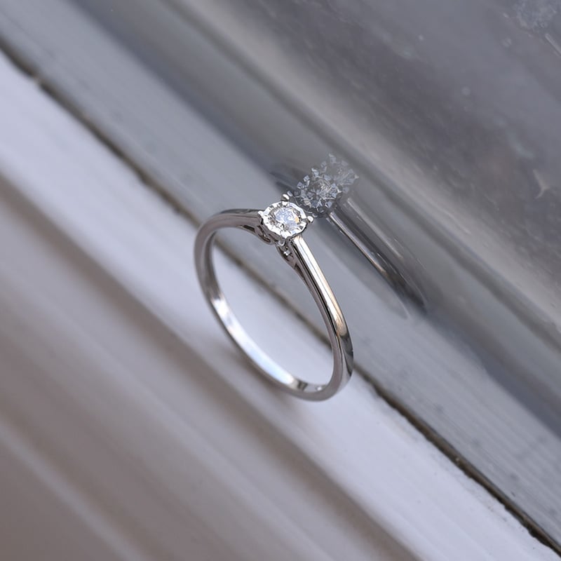 Elegantní diamantový prsteň Wido