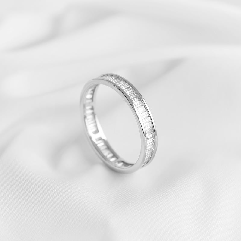 Eternity obrúčka s baguette diamantmi a komfortný prsteň Agathon