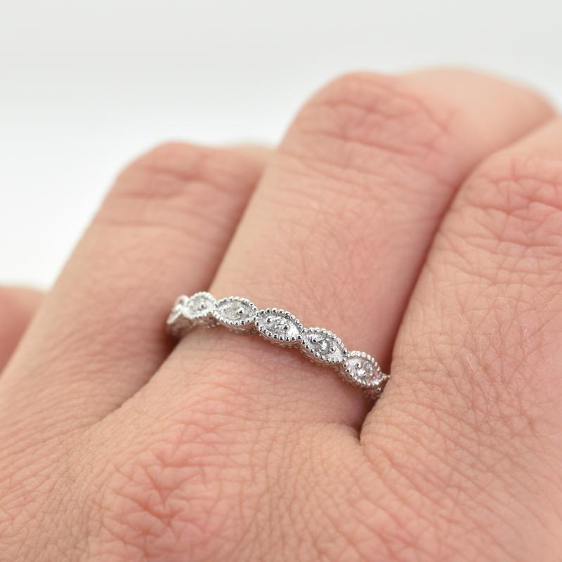 Eternity prsteň s lab-grown diamantmi a pánsky komfortný prsteň Tilly 102331