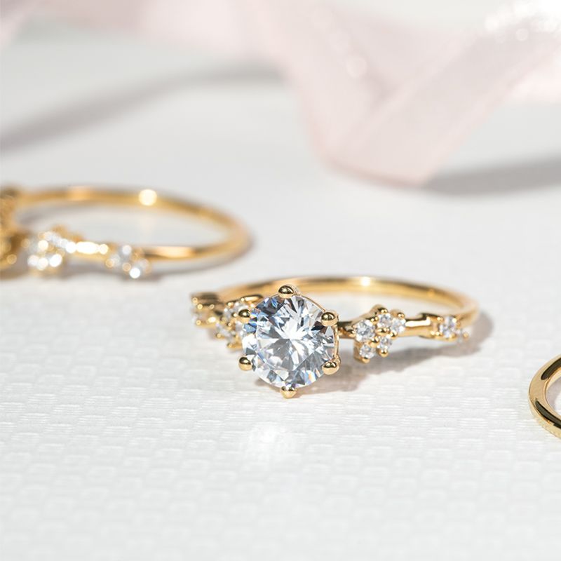 Romantický zásnubný prsteň s 0.40ct IGI certifikovaným diamantom Therese 136251