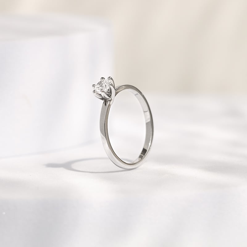 Zásnubný prsteň s diamantom Rabby 142981