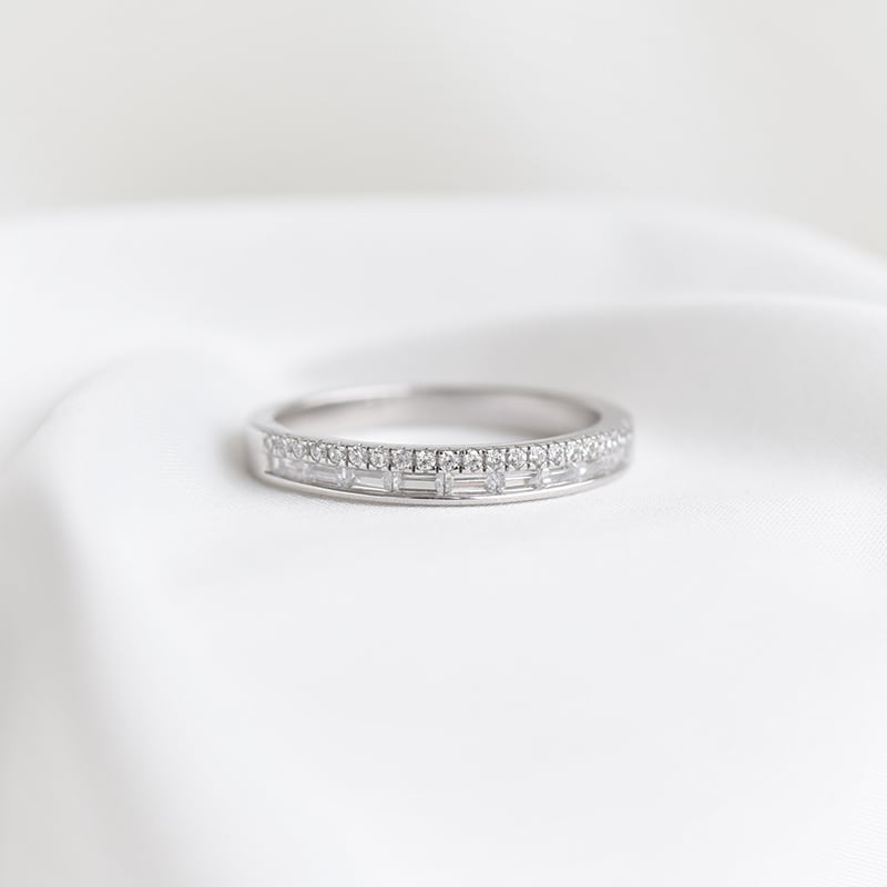 Eternity prsteň s lab-grown round a baguette diamantmi Ivonne 107932