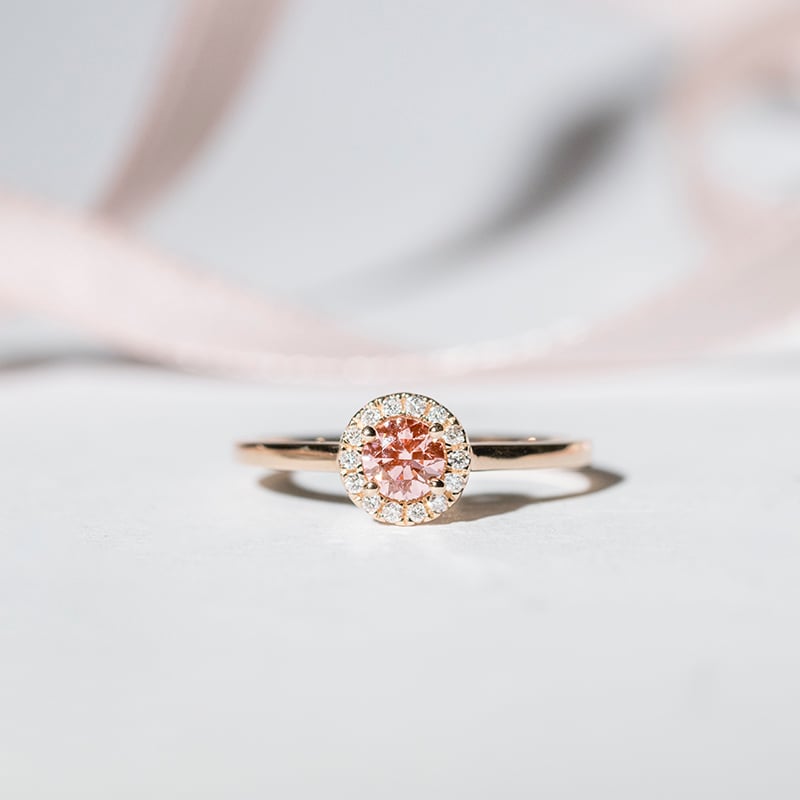 Halo prsteň s 0.29ct IGI certifikovaným ružovým lab-grown diamantom Josipa