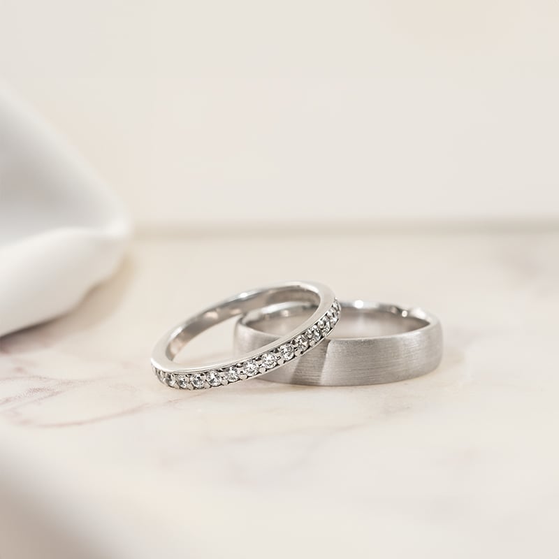 Eternity prsteň s lab-grown diamantmi a pánsky komfortný prsteň Siem 138612