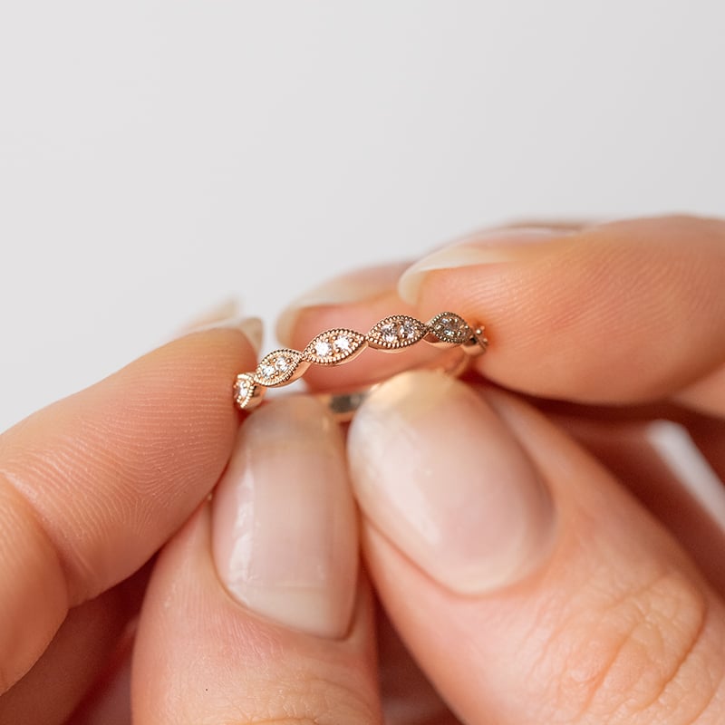 Strieborný nežný eternity prsteň s lab-grown diamantmi Jelani 148012