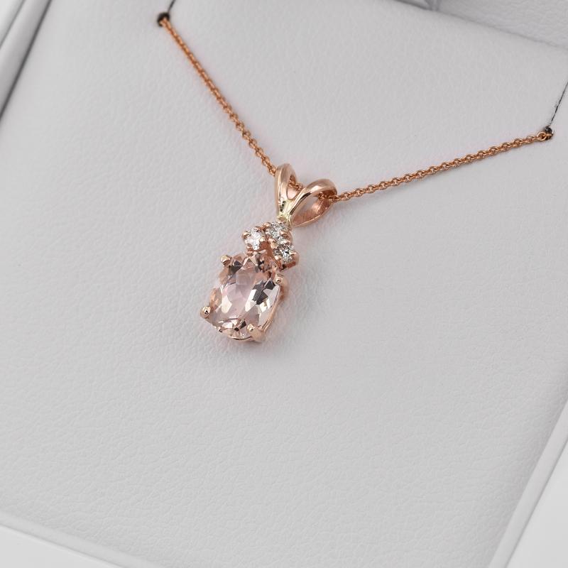 Zlatý prívesok s oválnym morganitom a diamantmi Tamasyna