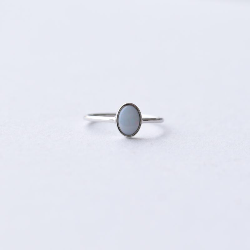 Zlatý minimalistický prsten s oválnym opálom Emiliana 52812