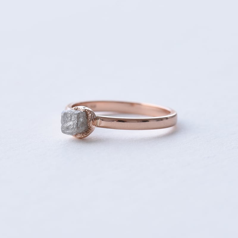 Zlatý prsteň s nebrúseným diamantom Jessie