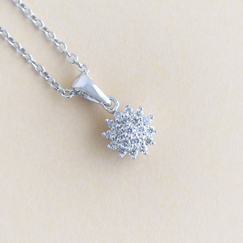 Prívesok s lab-grown diamantmi 95992