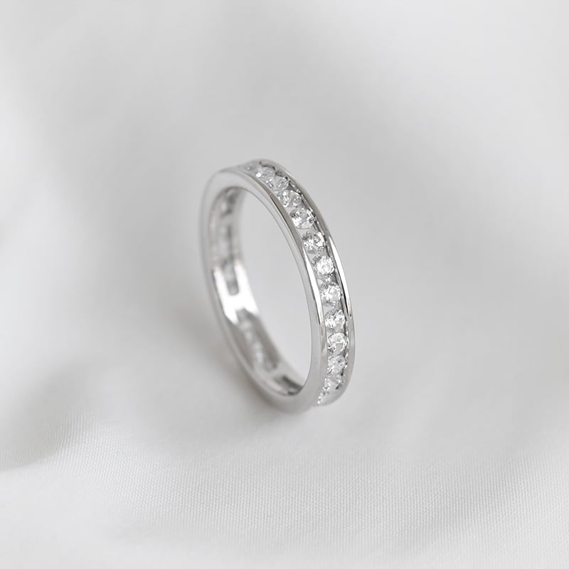 Prsteň s diamantmi 96692