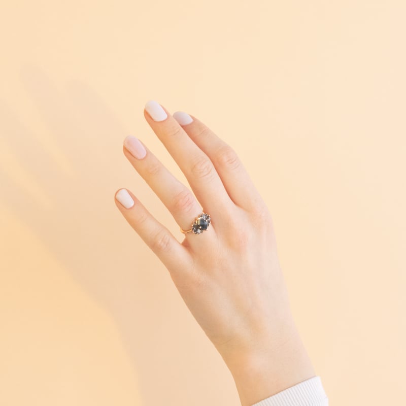 Atypický zlatý prsteň so salt and pepper diamantmi Nadia 100993