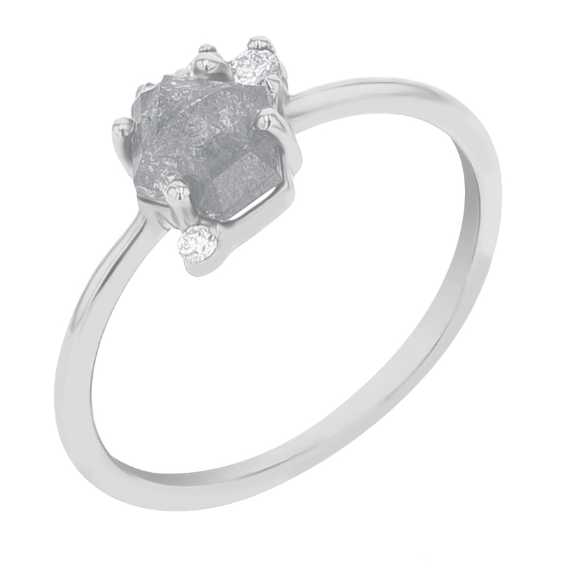 Prsteň so salt and pepper diamantom a lab-grown diamantmi Beattie