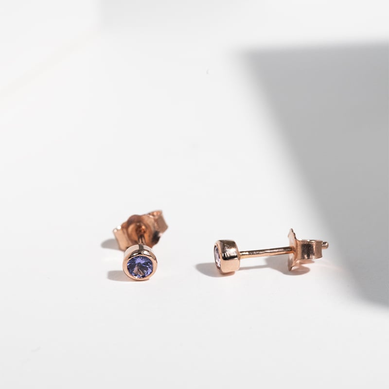 Strieborné bezel náušnice s tanzanitmi Viosa 123353