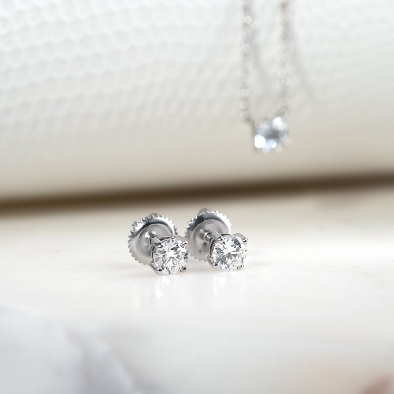 Zlaté skrutkovacie náušnice s IGI certifikovanými 0.30ct lab-grown diamantmi Marget 131453