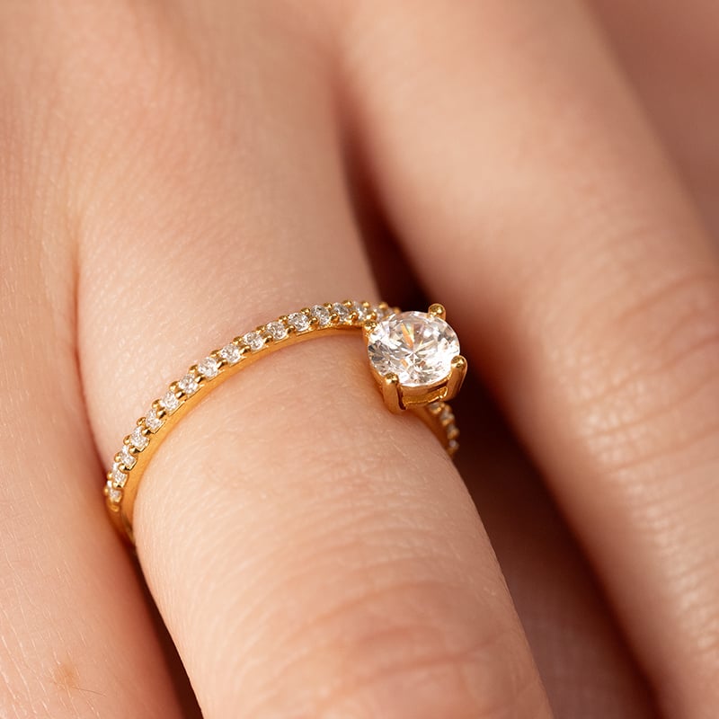 Atypický zásnubný prsteň s diamantmi Ada 137613