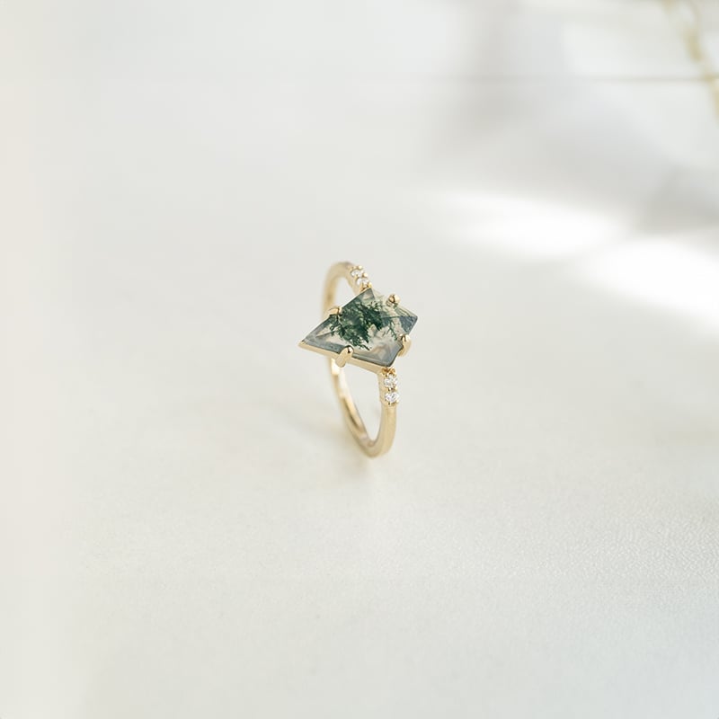 Unikátny zásnubný prsteň s machovým achátom a diamantmi Celeste 144843