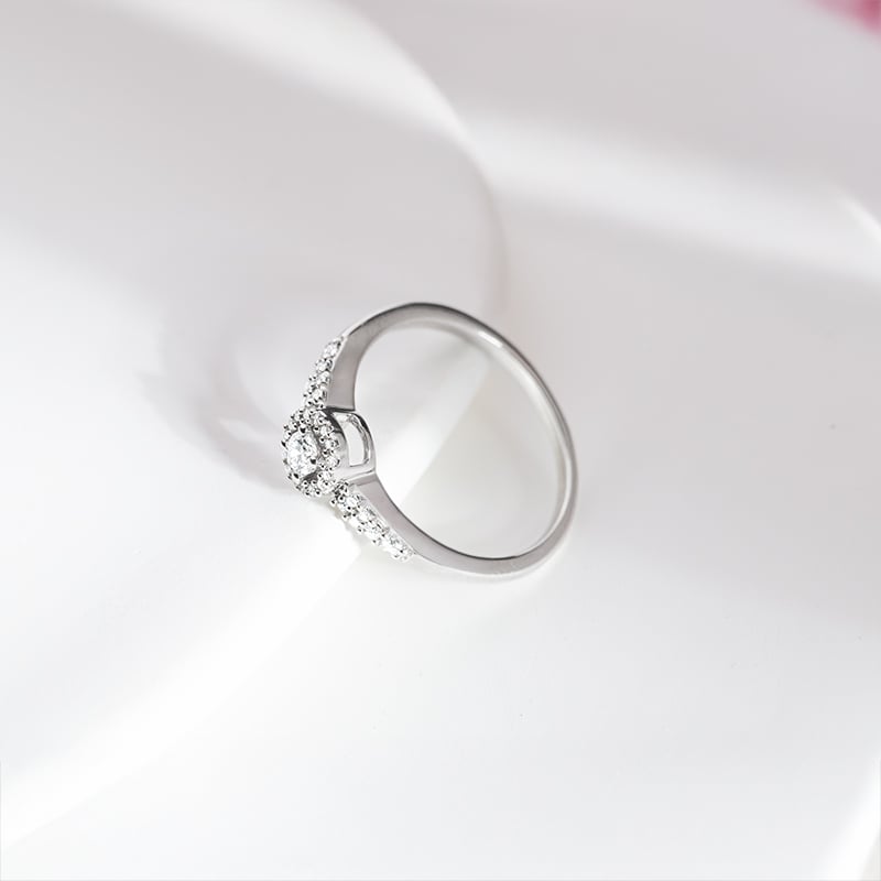 Zlatý halo prsteň s lab-grown diamantmi Hetr 151193