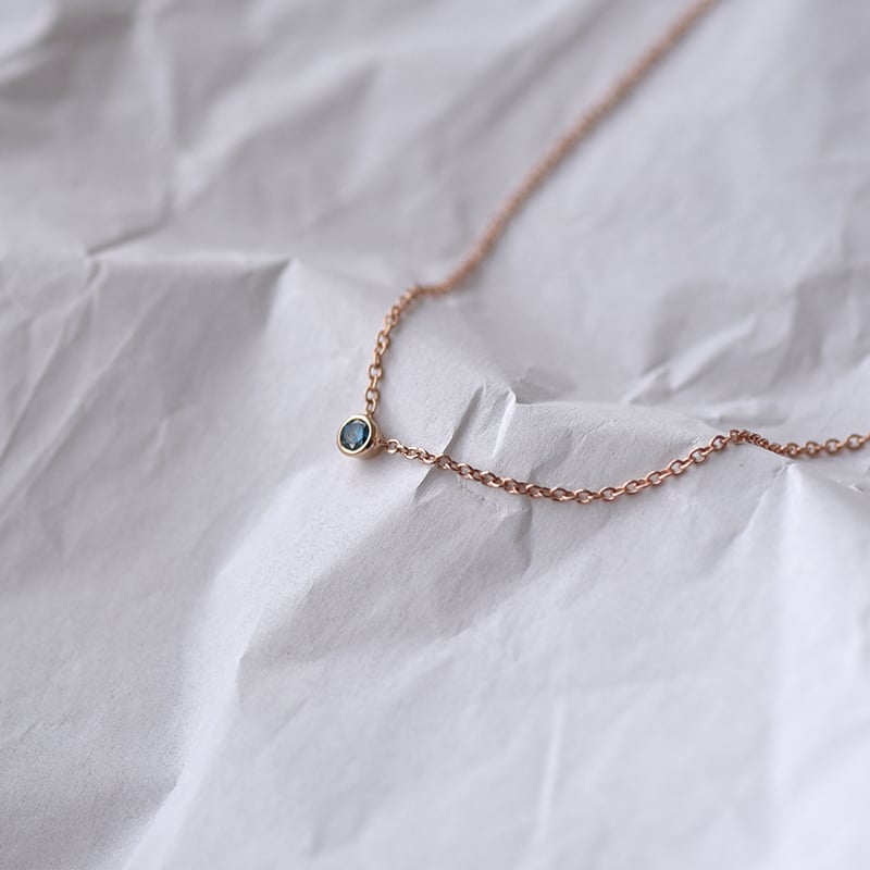 Minimalistický náhrdelník s diamantom 62573
