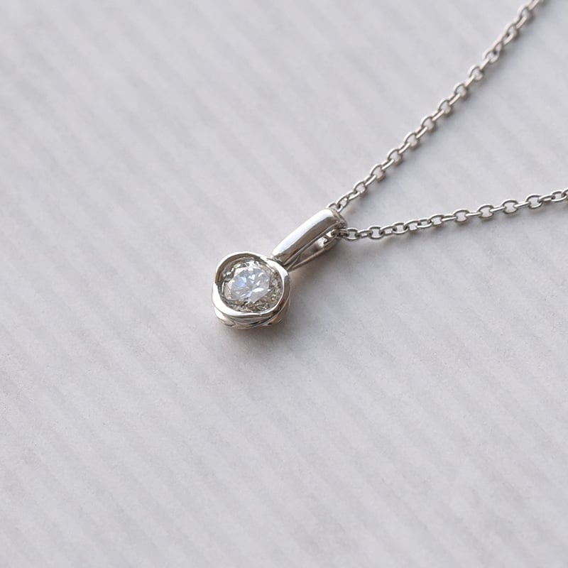 Náhrdelník z platiny s CGL certifikovaným diamantom 71803