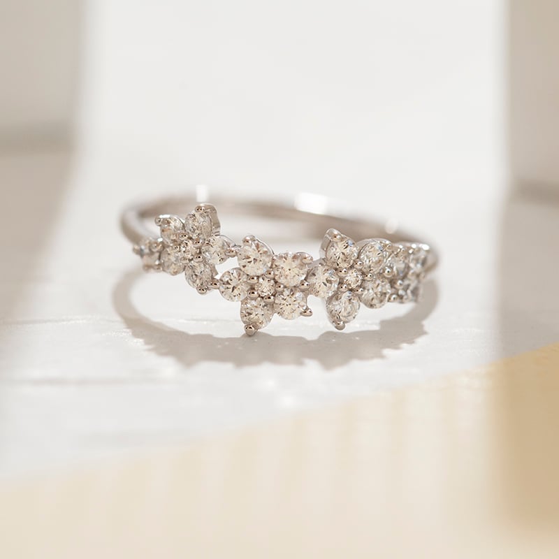Kvetinový prsteň s lab-grown diamantmi Shauna