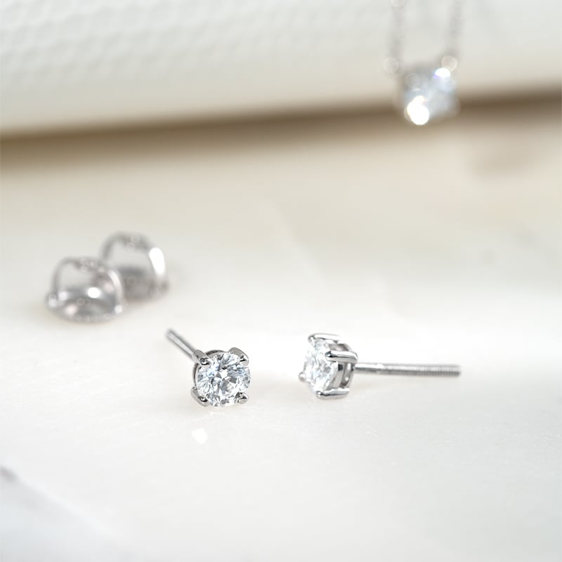 Zlaté skrutkovacie náušnice s IGI certifikovanými 0.30ct lab-grown diamantmi Marget 131454