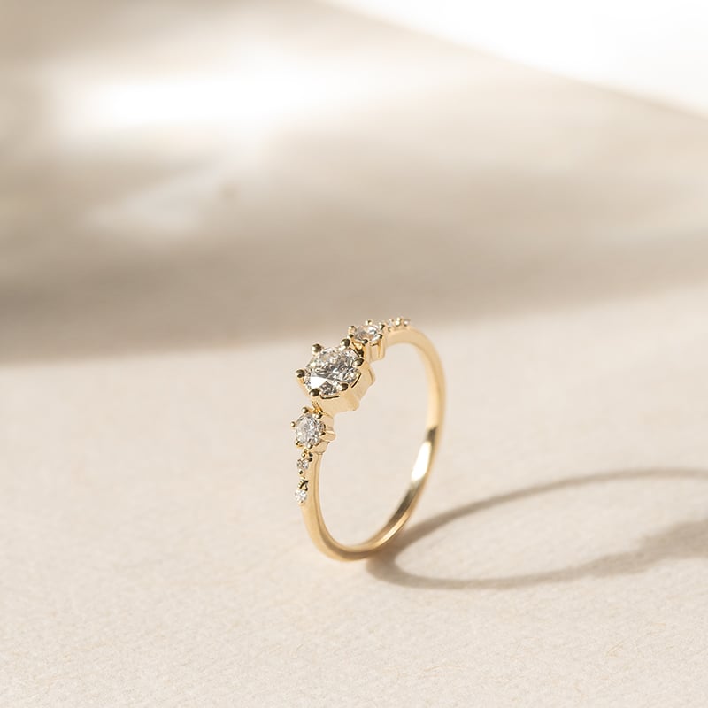 Zásnubný prsteň s 0.35ct IGI certifikovaným diamantom Nicky 138374