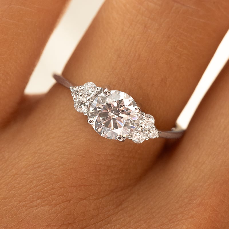Zásnubný prsteň s lab-grown diamantmi Agathe