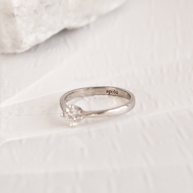 Zásnubný prsteň s 0.34ct IGI certifikovaným lab-grown diamantom Maya 140034