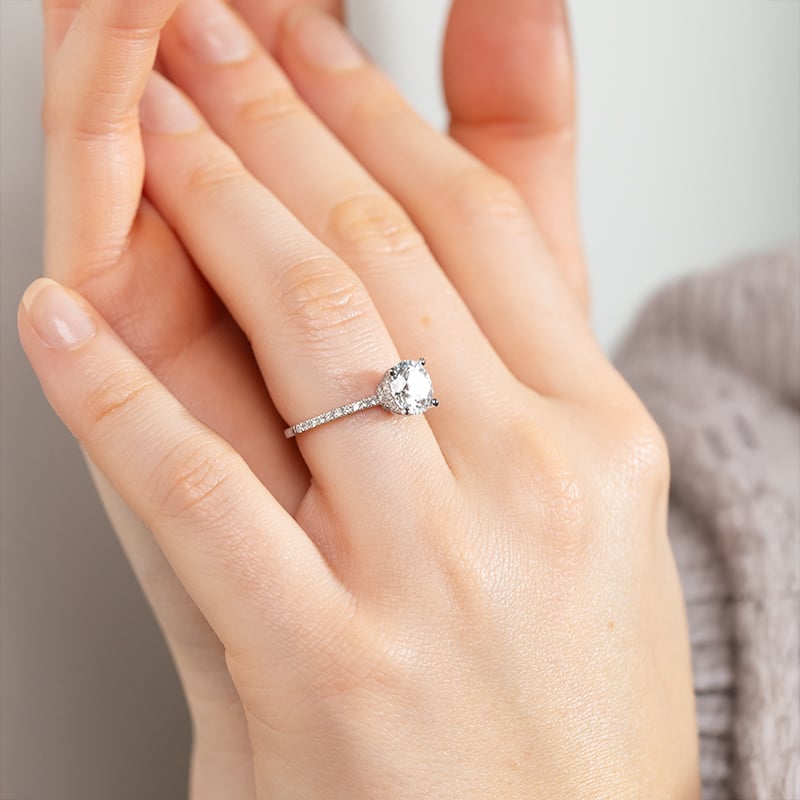 Zásnubný prsteň s diamantmi Prisha 149654