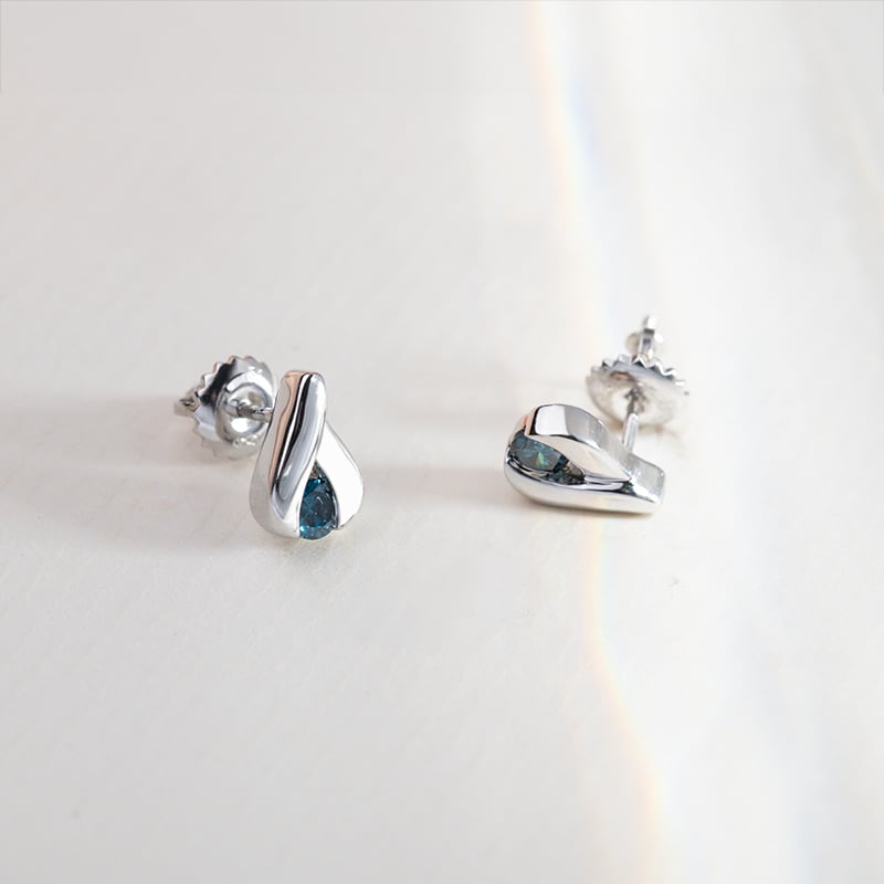 Jemné náušnice s modrými diamantmi Kaylie