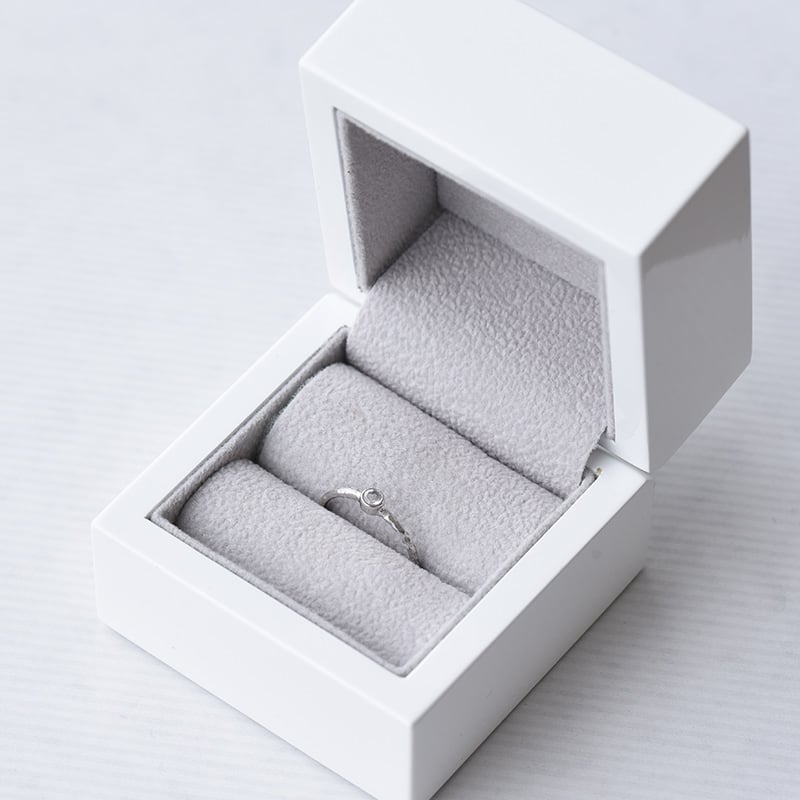 Minimalistický diamantový prsteň Kathleen 156594