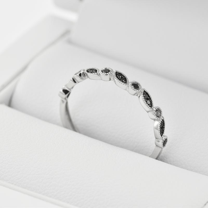 Svadobný vintage prsteň s čiernymi diamantmi a komfortná obrúčka Lyla