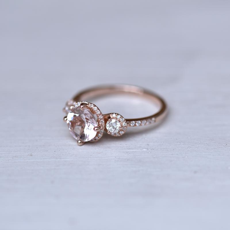 Zásnubný prsteň s morganitom a diamantmi 48284
