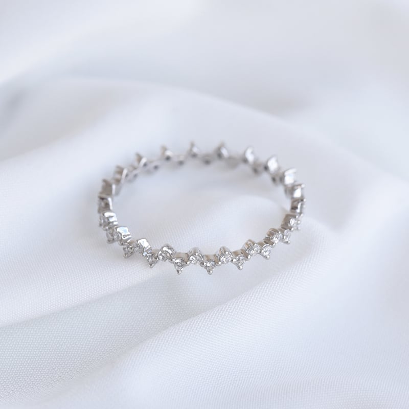 Eternity prsteň z bieleho zlata 132675