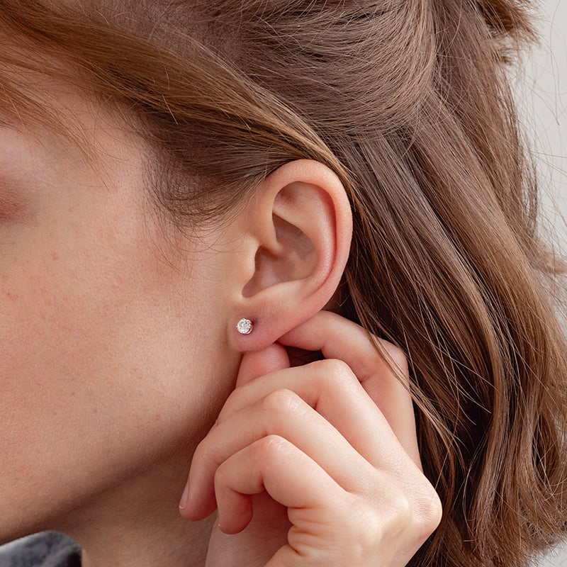 Zlaté náušnice 2v1 s IGI certifikovanými 0.30ct lab-grown diamantmi Fendi 132765