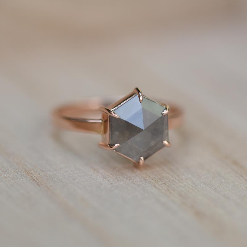 Prsteň s diamantom zo zlata 44365