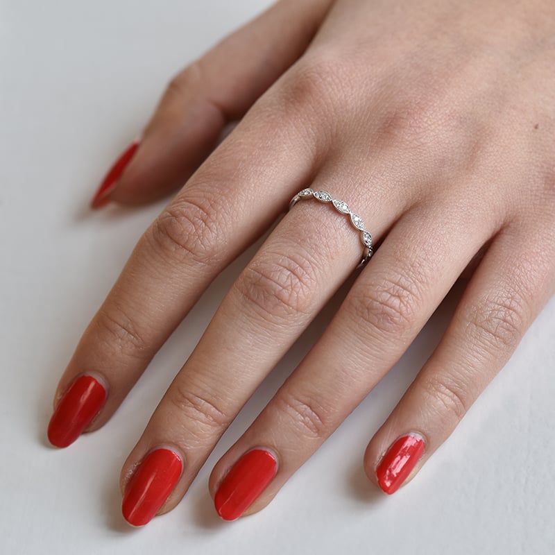 Strieborný nežný eternity prsteň s lab-grown diamantmi Jelani 104726