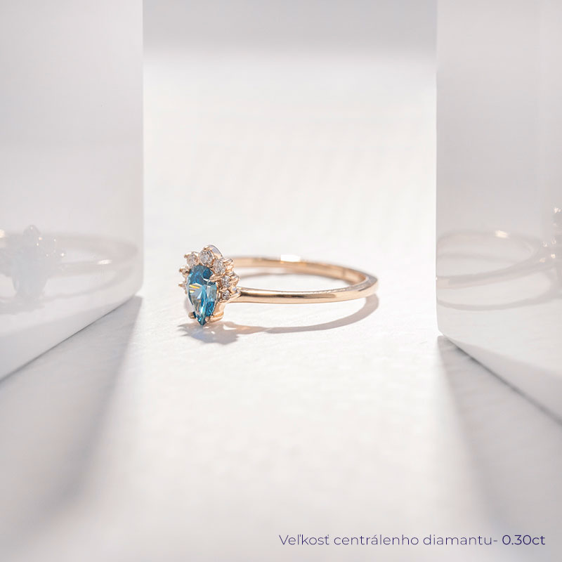 Zásnubný prsteň s certifikovaným fancy blue lab-grown diamantom Aiza 114176