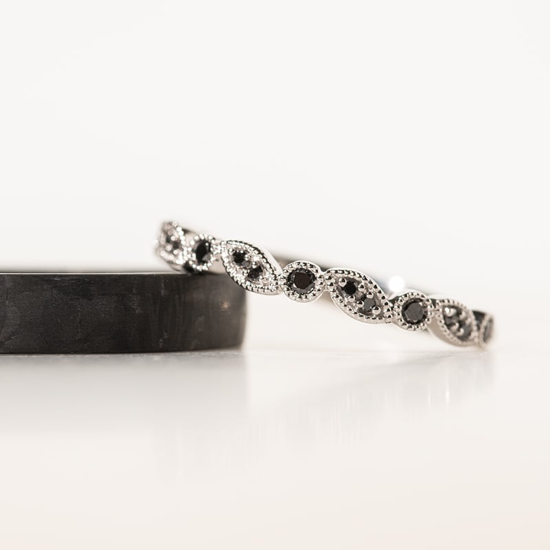 Čierne diamanty v zlatom eternity prsteni Lyla 136886