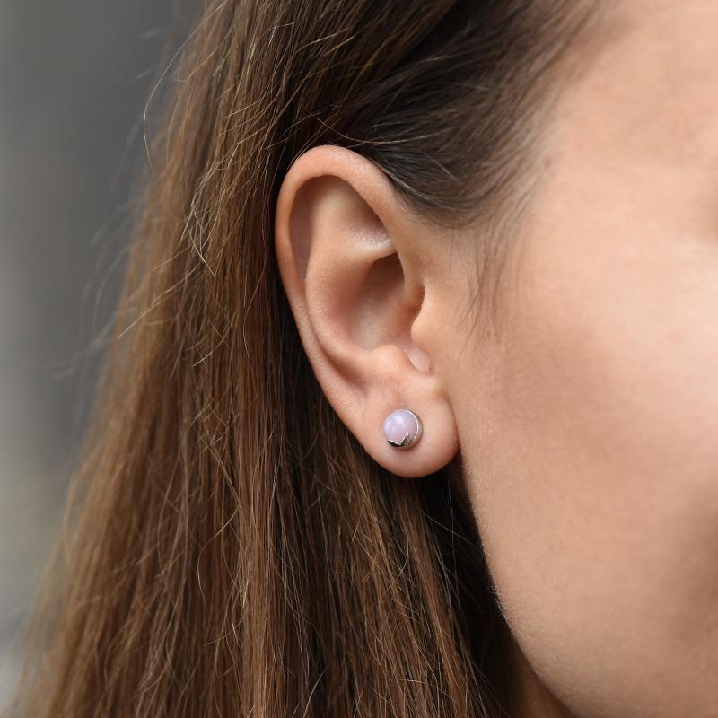 Cabochon ružové opály v zlatých náušnicích 49896
