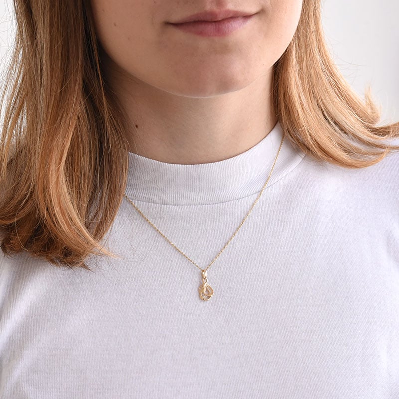 Elegantný prívesok zo zlata s diamantom Ovidia