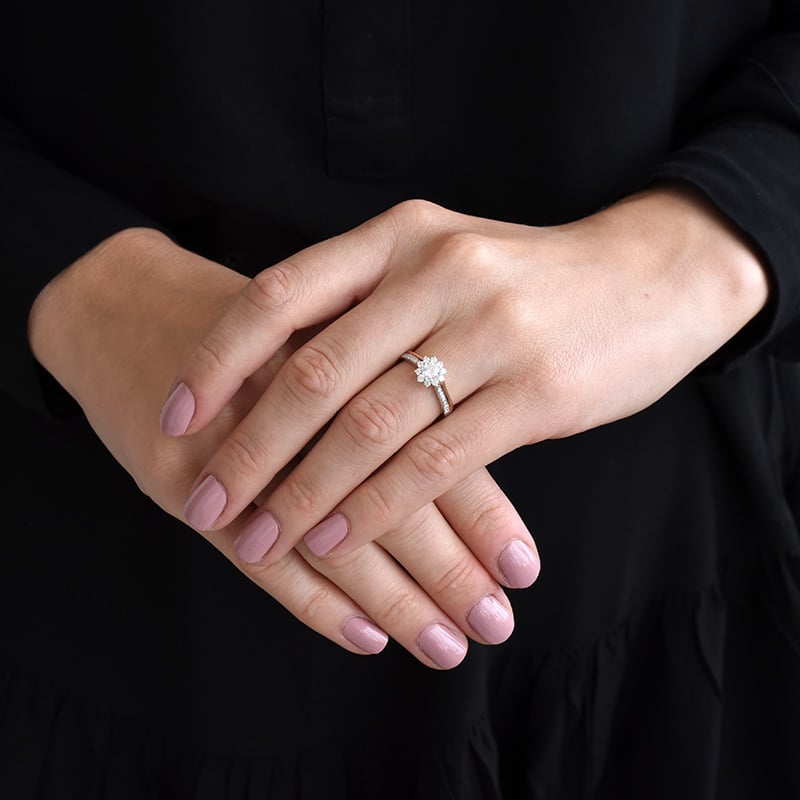 Prsteň s diamantmi 86466