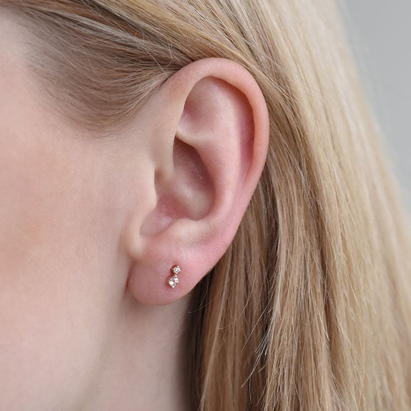 Minimalistické náušnice s morganitmi a diamantmi Coroba