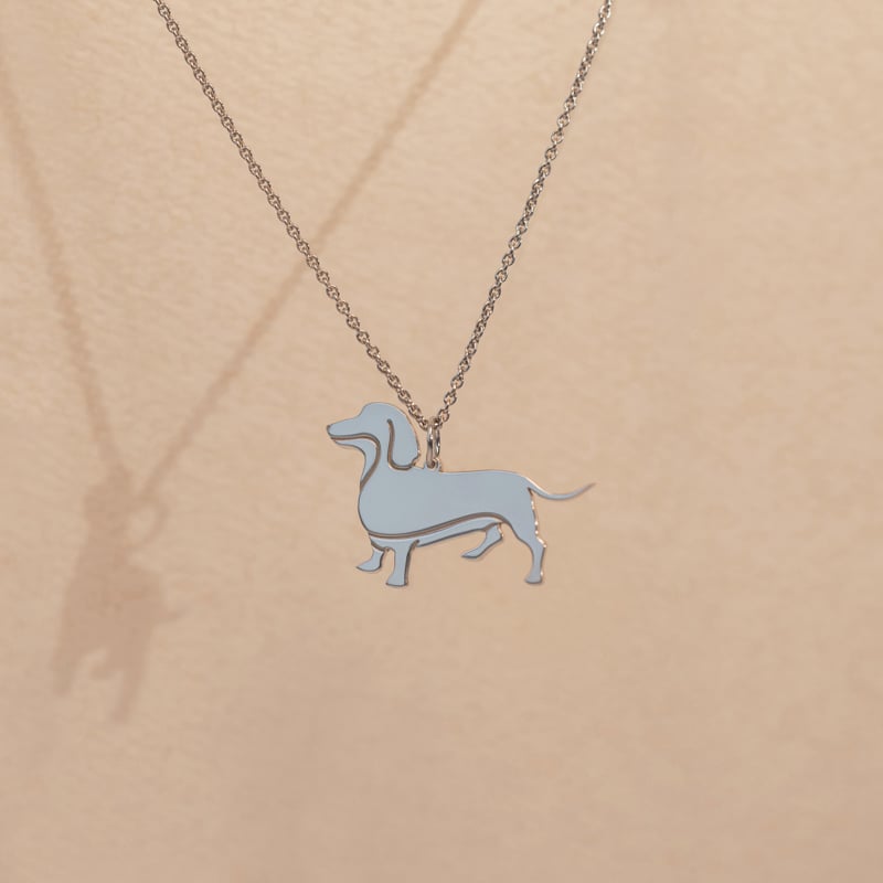 Prívesok v tvare psa s gravírom Dachshund