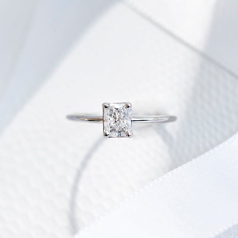 Zásnubný prsteň s 0.71ct IGI certifkovaným lab-grown diamantom Lagua 110267