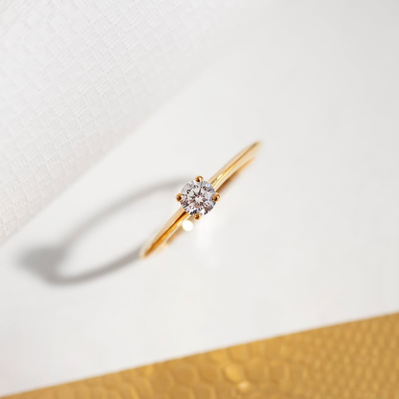 Elegantný zlatý prsteň s diamantmi Burnett